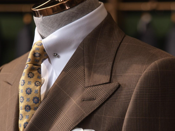 Carefully Selected Fabrics – Where Quality Materials Define True Custom Tailoring